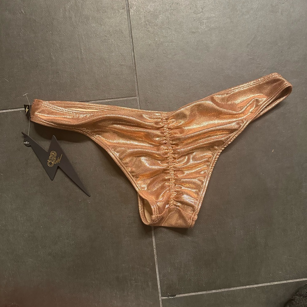 New! CLEO THE HURRICANE Rose Gold Pole bottoms Large